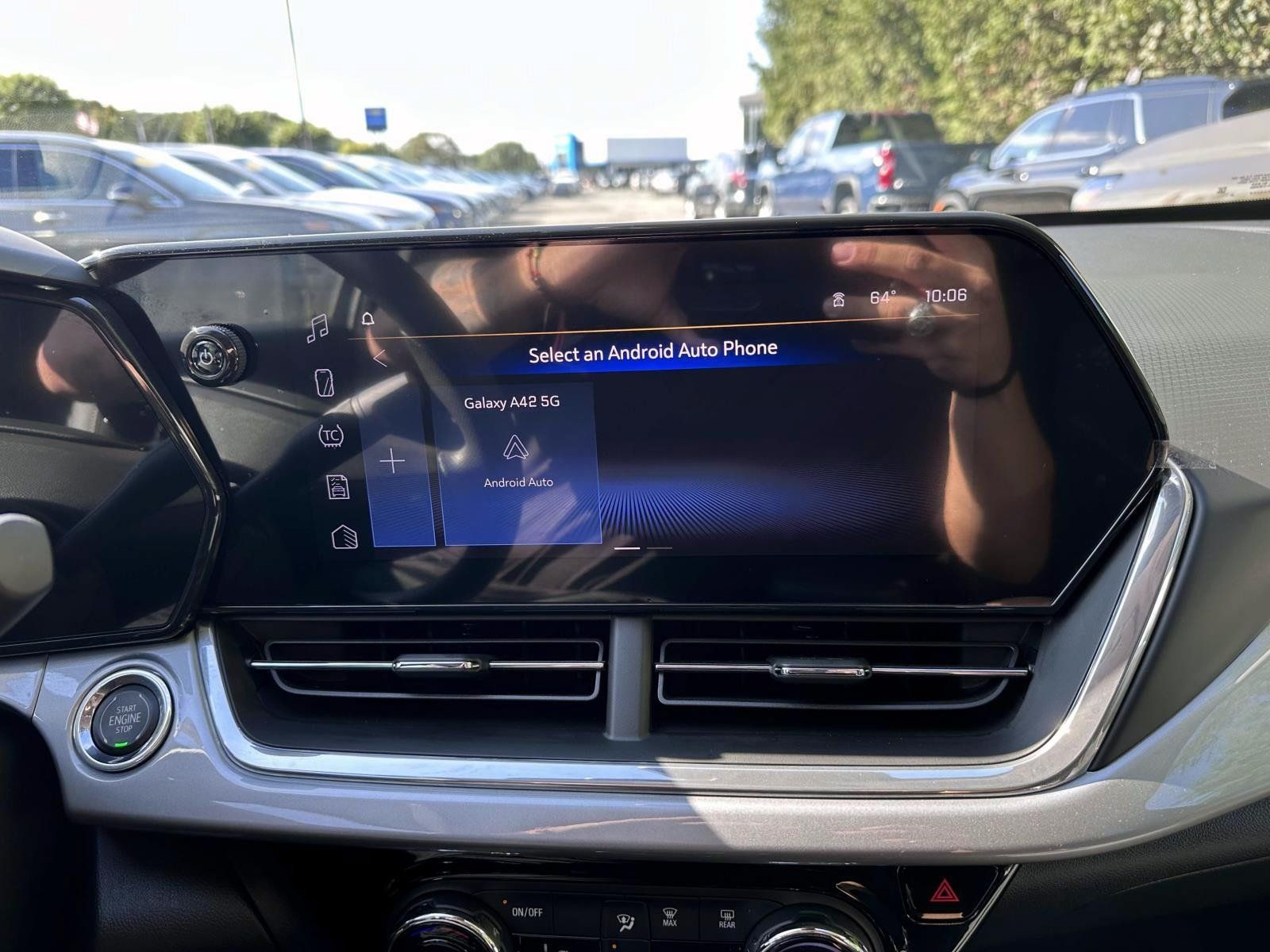 Used 2024 Chevrolet Trax LT FWD image 21