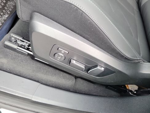 New 2025 BMW X3 xDrive30i w/ Premium Package image 21