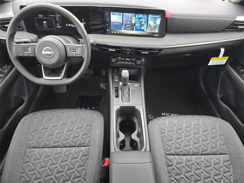 New 2026 Nissan Kicks SV w/ SV Premium Package FWD image 16