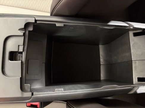Used 2020 Ford Fusion SE w/ Equipment Group 151A FWD image 32
