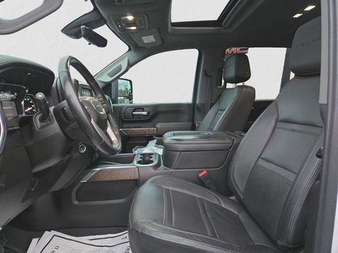Used 2022 GMC Sierra 2500 Denali w/ Denali Ultimate Package image 9