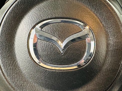 Used 2018 MAZDA MAZDA3 Touring FWD image 15