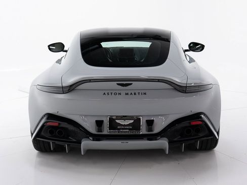 Used 2023 Aston Martin V8 Vantage Coupe image 4