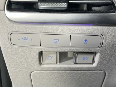 Used 2023 Hyundai Palisade Calligraphy image 10