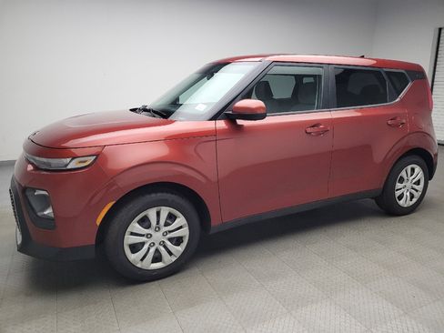 Used 2020 Kia Soul LX FWD image 2