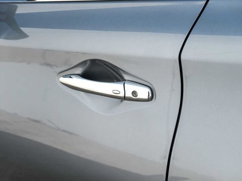 Used 2019 INFINITI QX60 Luxe w/ Essential Package image 47