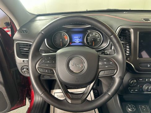 Used 2020 Jeep Cherokee Trailhawk w/ Comfort/Convenience Group image 24