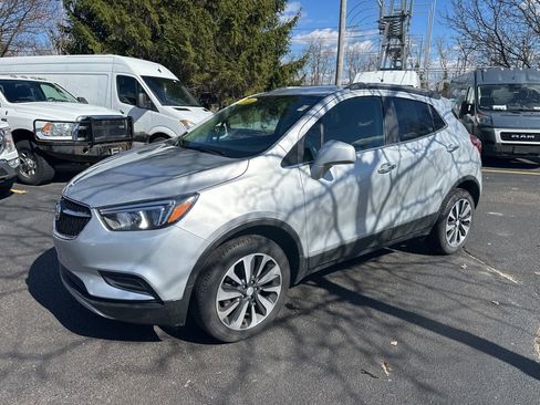 Used 2022 Buick Encore Preferred image 18