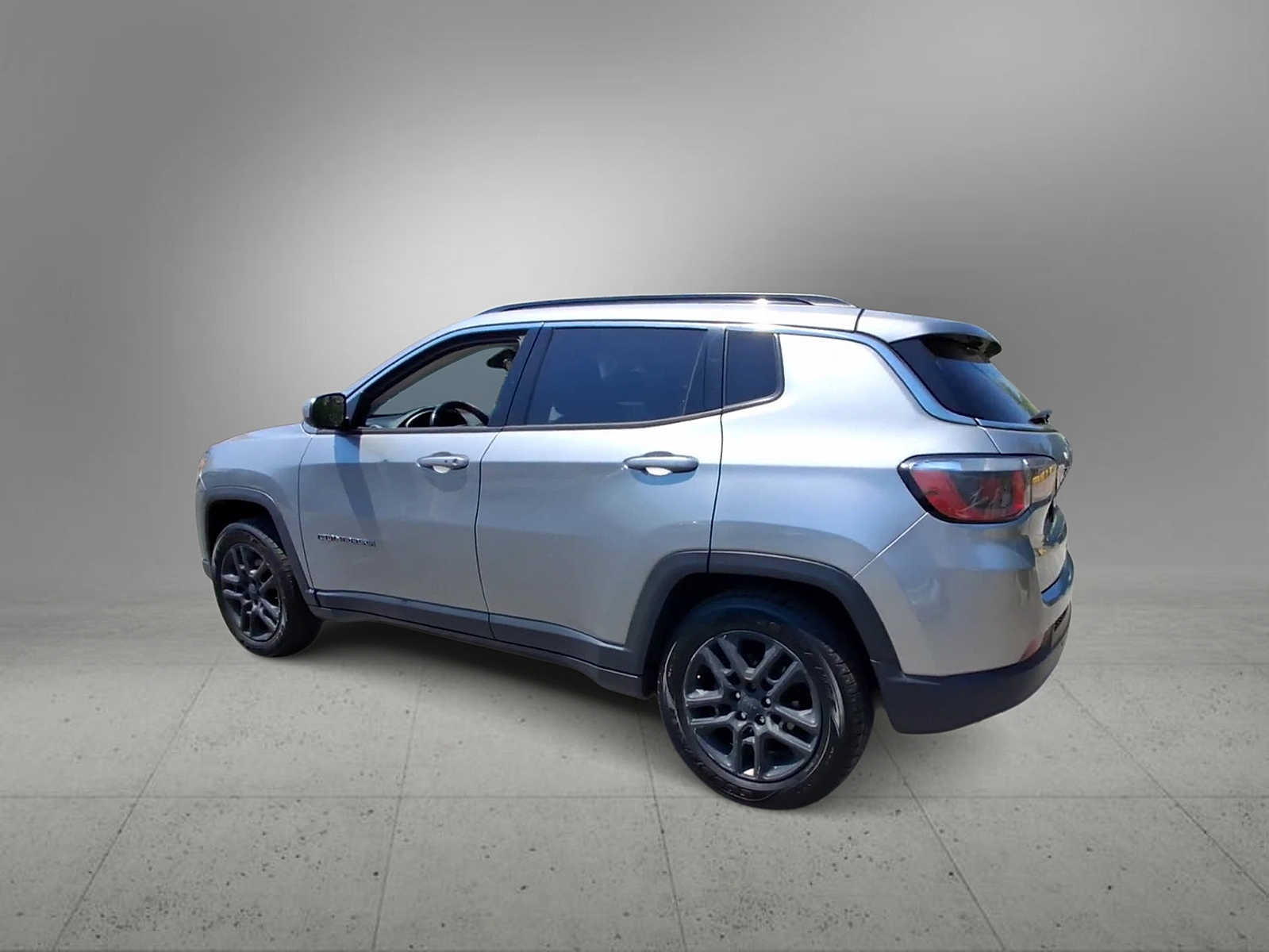 Used 2020 Jeep Compass Latitude w/ Popular Equipment Group FWD image 6