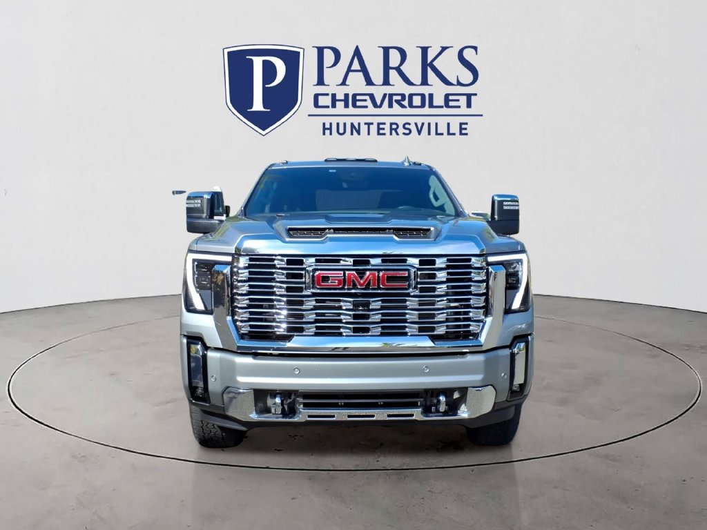 Used 2025 GMC Sierra 2500 Denali w/ Denali Reserve Package AWD/4WD image 2