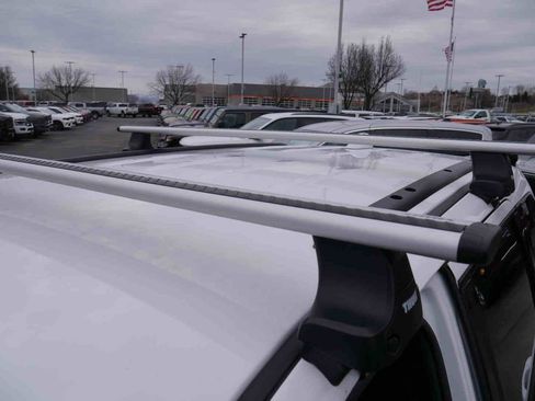 Used 2020 Jeep Grand Cherokee Altitude image 13