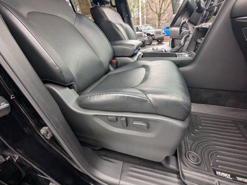 Used 2023 Nissan Armada SL w/ Midnight Edition Package image 15