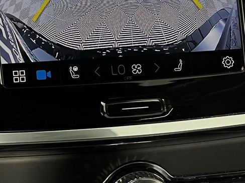 Used 2024 Volvo S60 B5 Core image 20