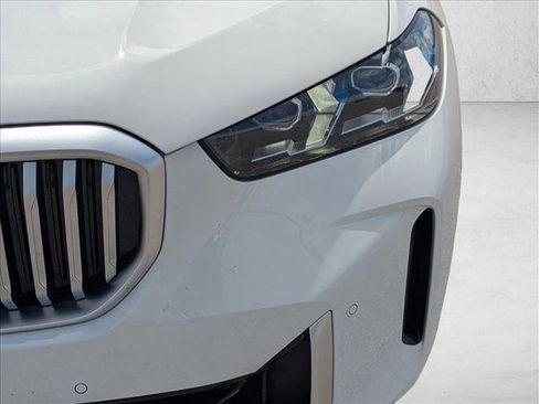 Used 2026 BMW X5 sDrive40i w/ Climate Comfort Package image 9