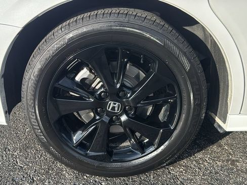 Used 2023 Honda Odyssey Sport image 8