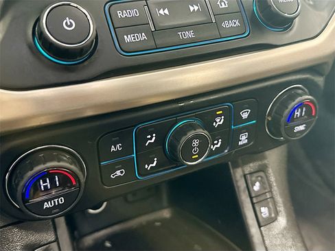 Used 2017 GMC Acadia Denali w/ Technology Package image 17