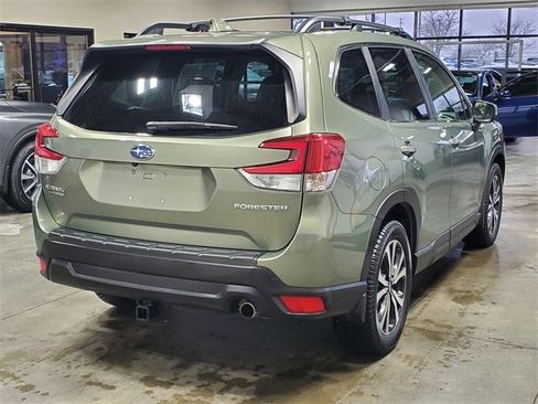 Used 2021 Subaru Forester Limited w/ Popular Package #3 image 4