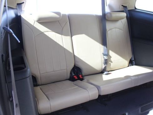 Used 2012 Chevrolet Traverse LTZ image 35