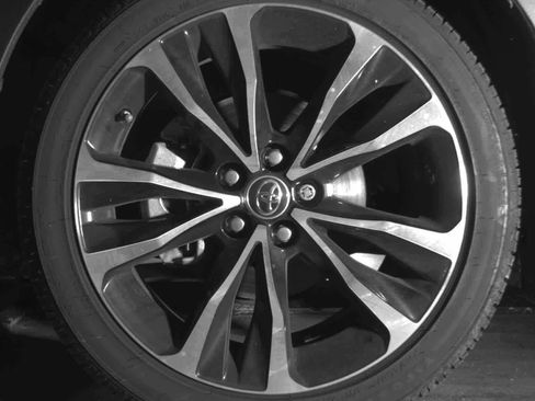 Used 2019 Toyota Corolla SE image 10