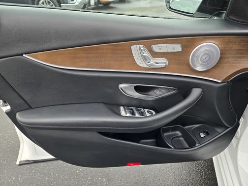 Used 2020 Mercedes-Benz E 350 4MATIC Sedan image 16