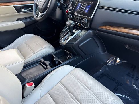 Used 2018 Honda CR-V Touring image 32