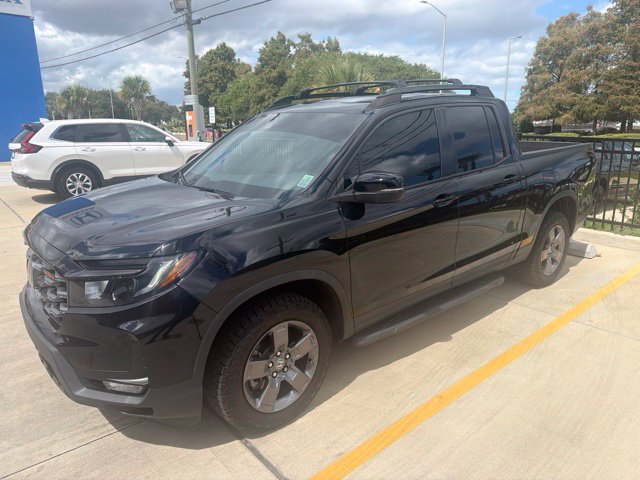 Used 2025 Honda Ridgeline TrailSport image 1
