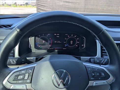Used 2023 Volkswagen Atlas SE w/ Panoramic Sunroof Package FWD image 40