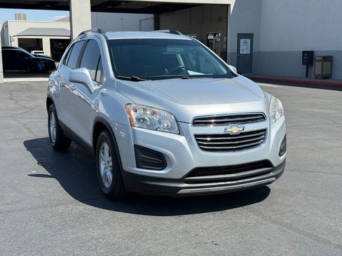 Used 2016 Chevrolet Trax LT w/ LT Convenience Package FWD image 1