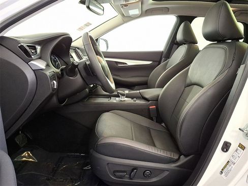 Certified 2022 INFINITI QX50 Essential image 15