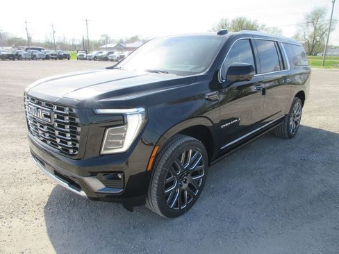 New 2026 GMC Yukon XL Denali Ultimate image 9