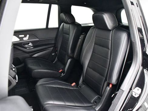 Used 2023 Mercedes-Benz GLS 580 4MATIC image 21
