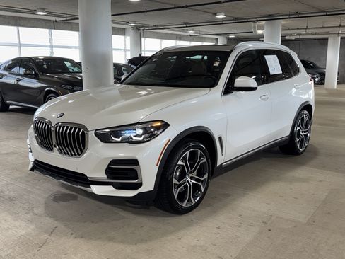 Used 2023 BMW X5 sDrive40i w/ Premium Package RWD image 4