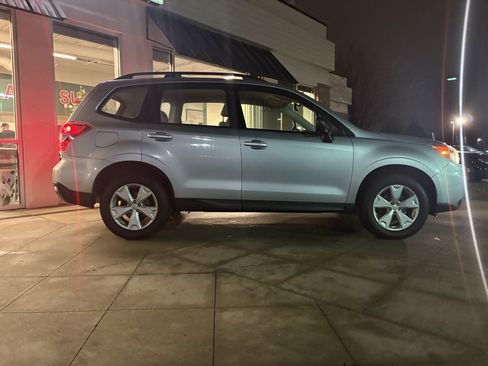 Used 2016 Subaru Forester 2.5i w/ Alloy Wheel Package image 9