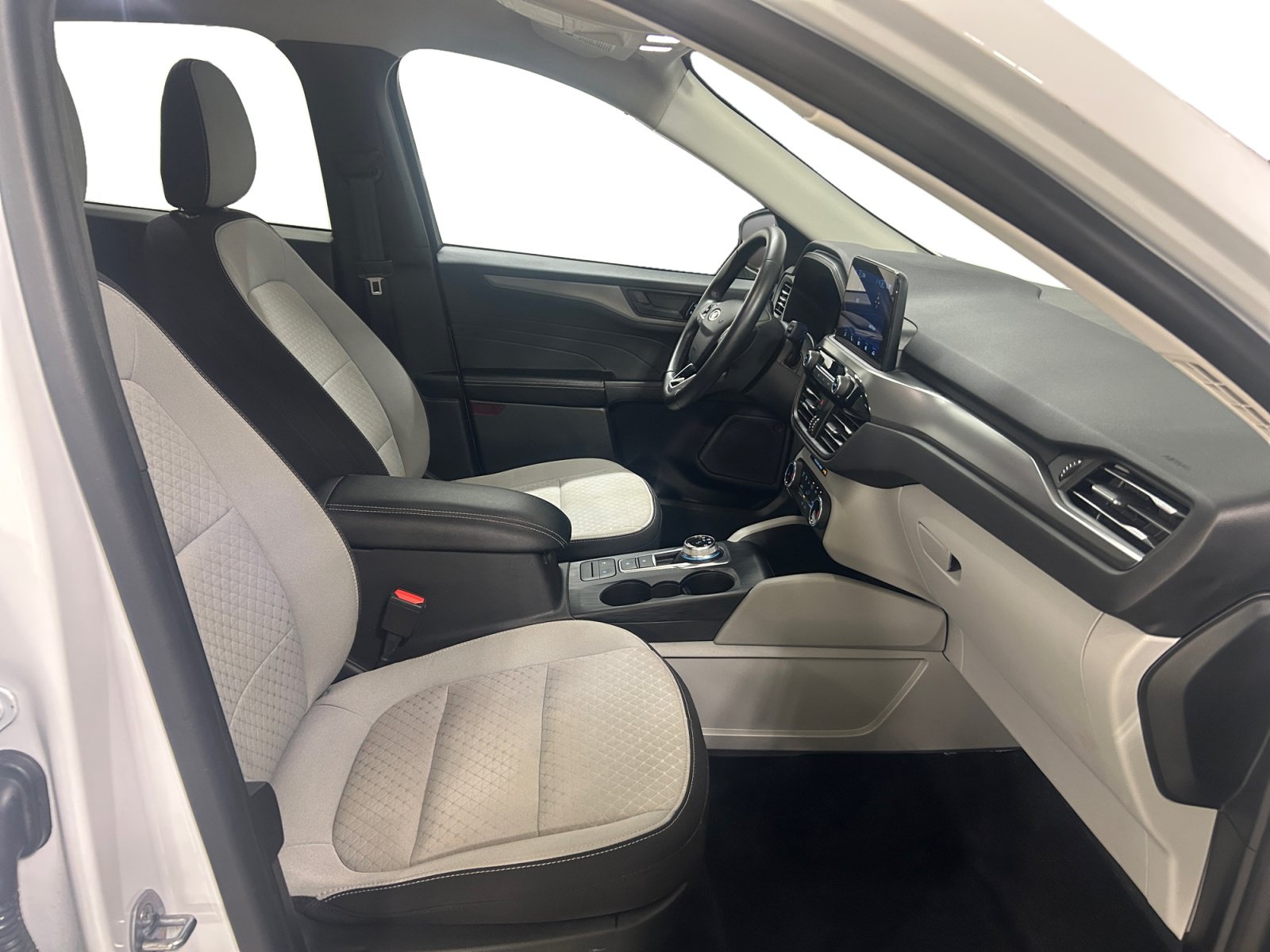 Certified 2024 Ford Escape Active FWD image 23