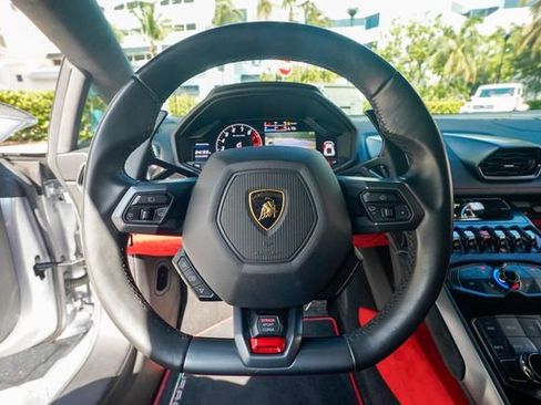 Used 2015 Lamborghini Huracan LP 610-4 AWD/4WD image 65