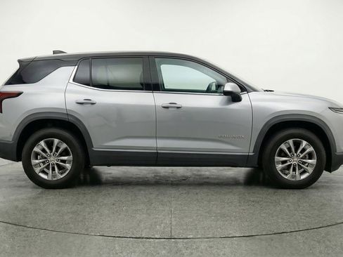 Used 2025 Chevrolet Equinox LT FWD image 11