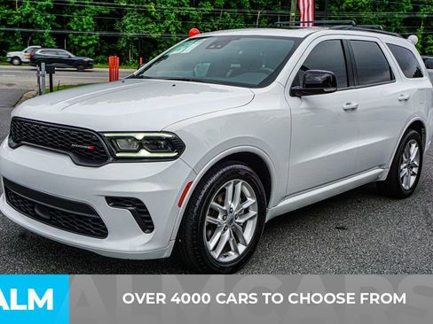 Used 2024 Dodge Durango GT RWD image 3