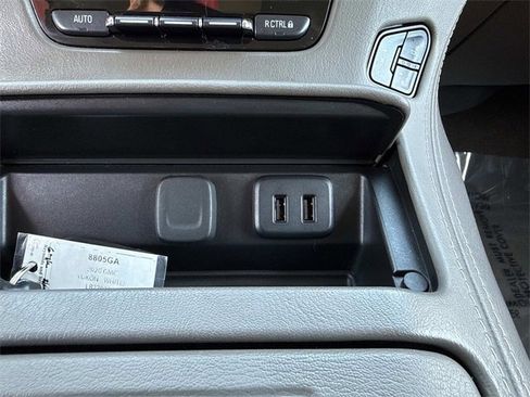 Used 2020 GMC Yukon Denali w/ Denali Premium Package image 25