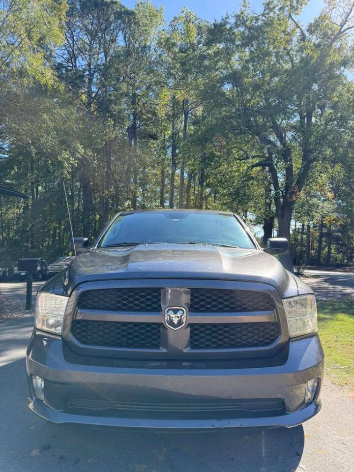 Used 2014 RAM 1500 Express RWD image 9
