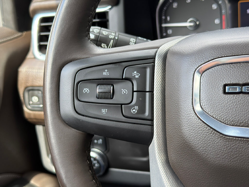 Used 2021 GMC Yukon Denali AWD/4WD image 28