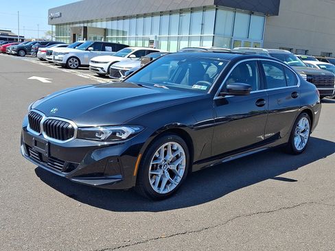 Used 2025 BMW 330i xDrive Sedan AWD/4WD image 3