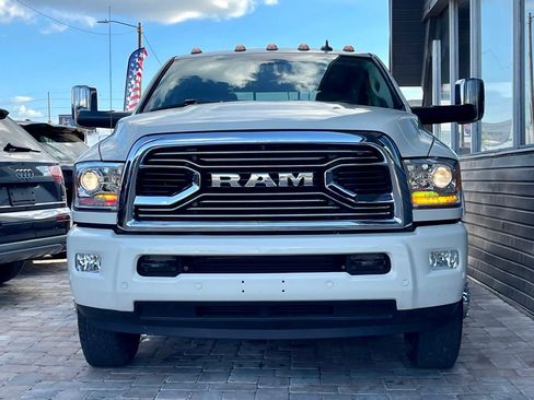 Used 2018 RAM 3500 Laramie Longhorn image 28