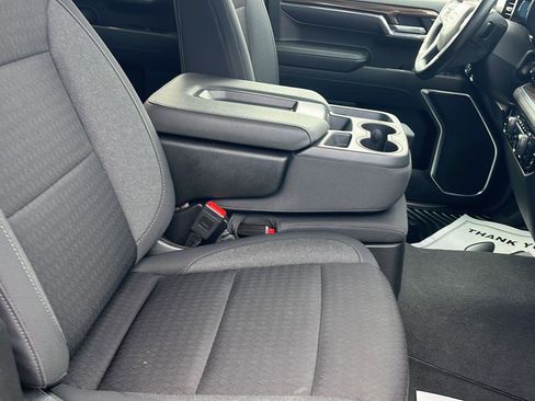Used 2023 Chevrolet Silverado 1500 LT image 29