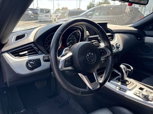 Used 2009 BMW Z4 sDrive35i RWD image 21