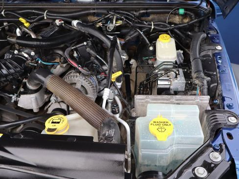 Used 2010 Jeep Wrangler Unlimited Sport w/ Mopar Chrome Edition Group image 36