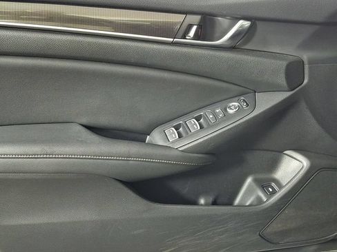 Used 2019 Honda Accord Sport image 14