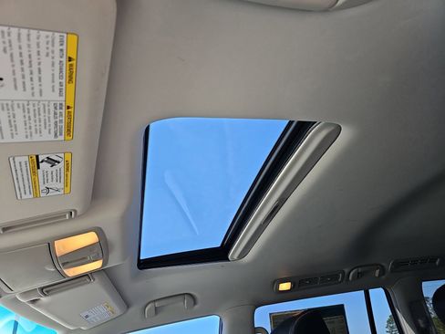 Used 2017 Nissan Armada Platinum w/ Captain Seat Package image 32