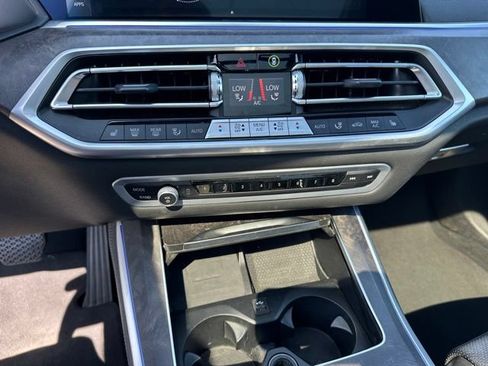 Used 2023 BMW X5 xDrive40i AWD/4WD image 22