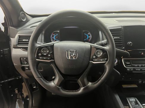 Certified 2021 Honda Pilot Black Edition image 10
