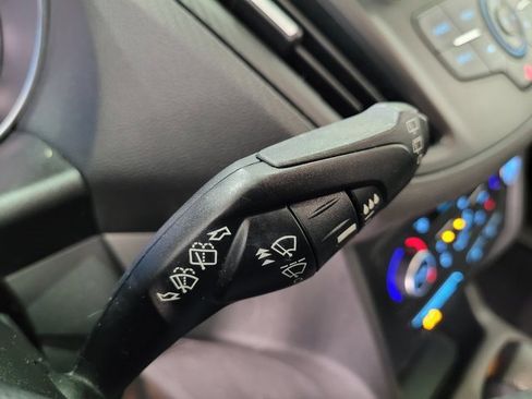 Used 2018 Ford Escape SE image 37